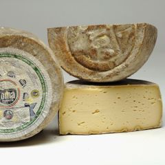 Toma Piemontese  e DOP (Cow's Milk)(Piomonte) 2/5#